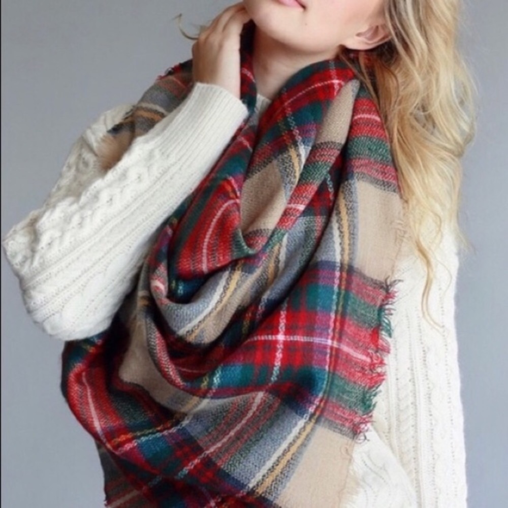LAST ONE • Plaid Cashmere Oversized Blanket Scarf - Picture 3 of 5